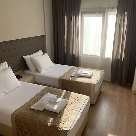 Kecik Restaurant Hotel 3*