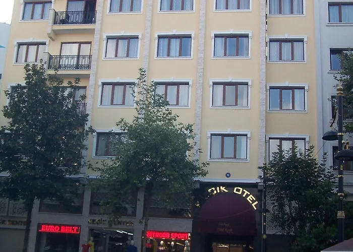 Kecik Restaurant ホテル 3*