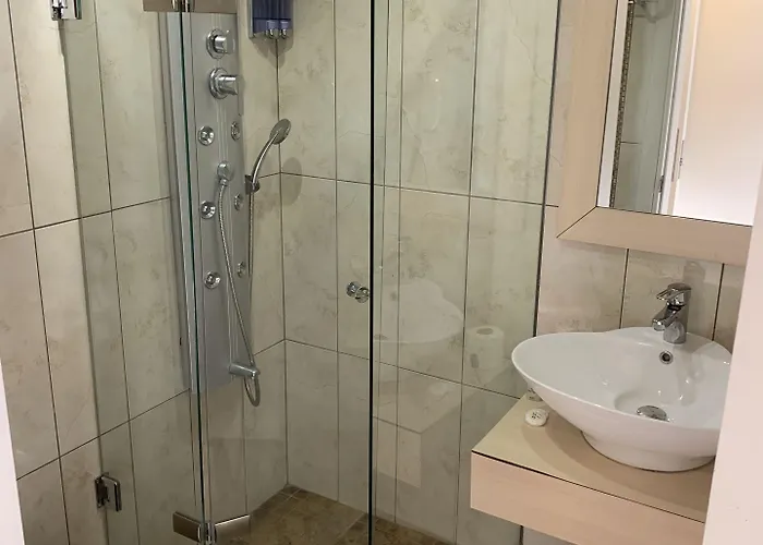 Kecik Restaurant ホテル